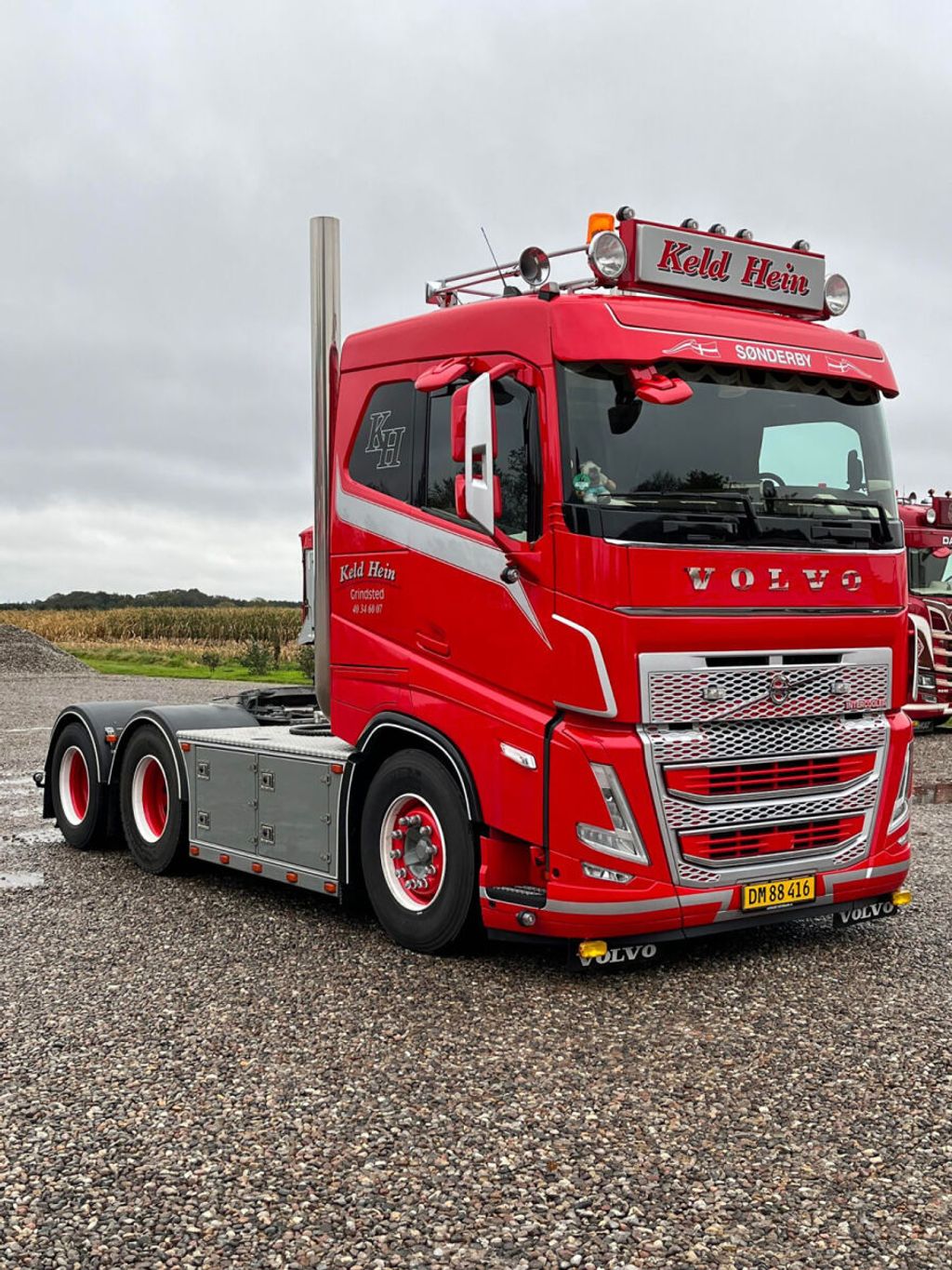 keld-hein-volvo-fh5-sleeper-cab-6x2-tag