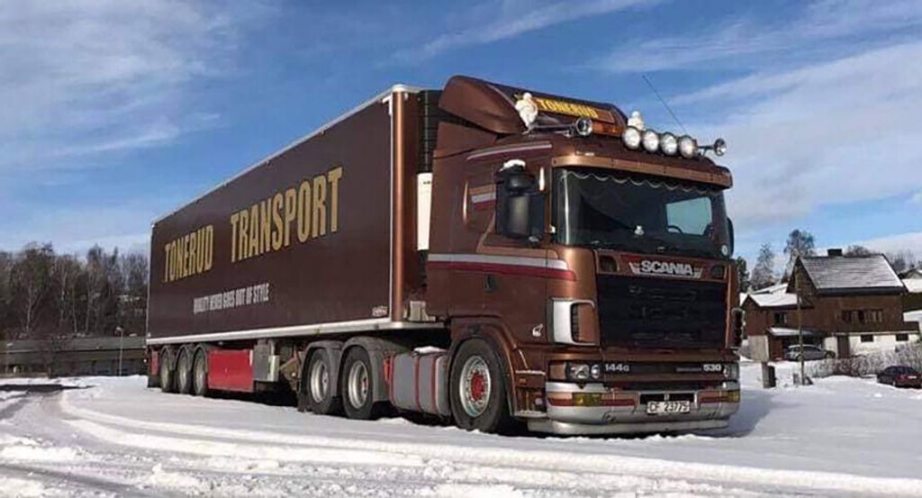 tonerud-scania-4-series-flat-roof-6x2-t