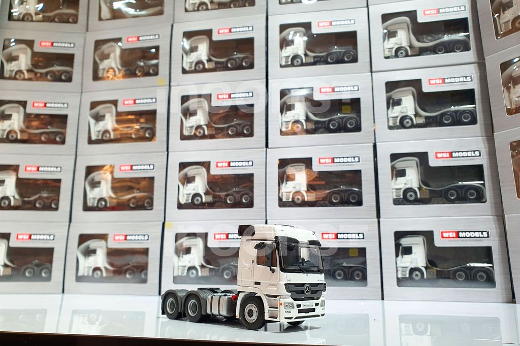 SHIYUNLAI; MERCEDES-BENZ ACTROS MP3 L 6X4 (EXCLUSIVE: 02 SHIYUNLAI; MERCEDES-BENZ ACTROS MP3 L 6X4 (EXCLUSIVE: 02