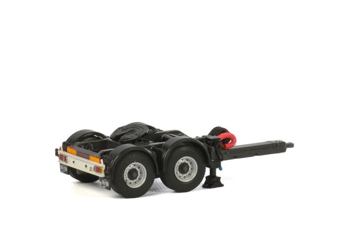 white-line-lzv-dolly-triangle-low (1)