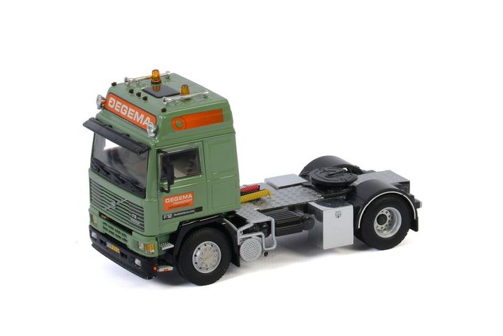 oegema-volvo-f12-globetrotter-4x2