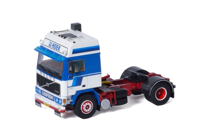 van-der-hoek-volvo-f12-globetrotter-4x2