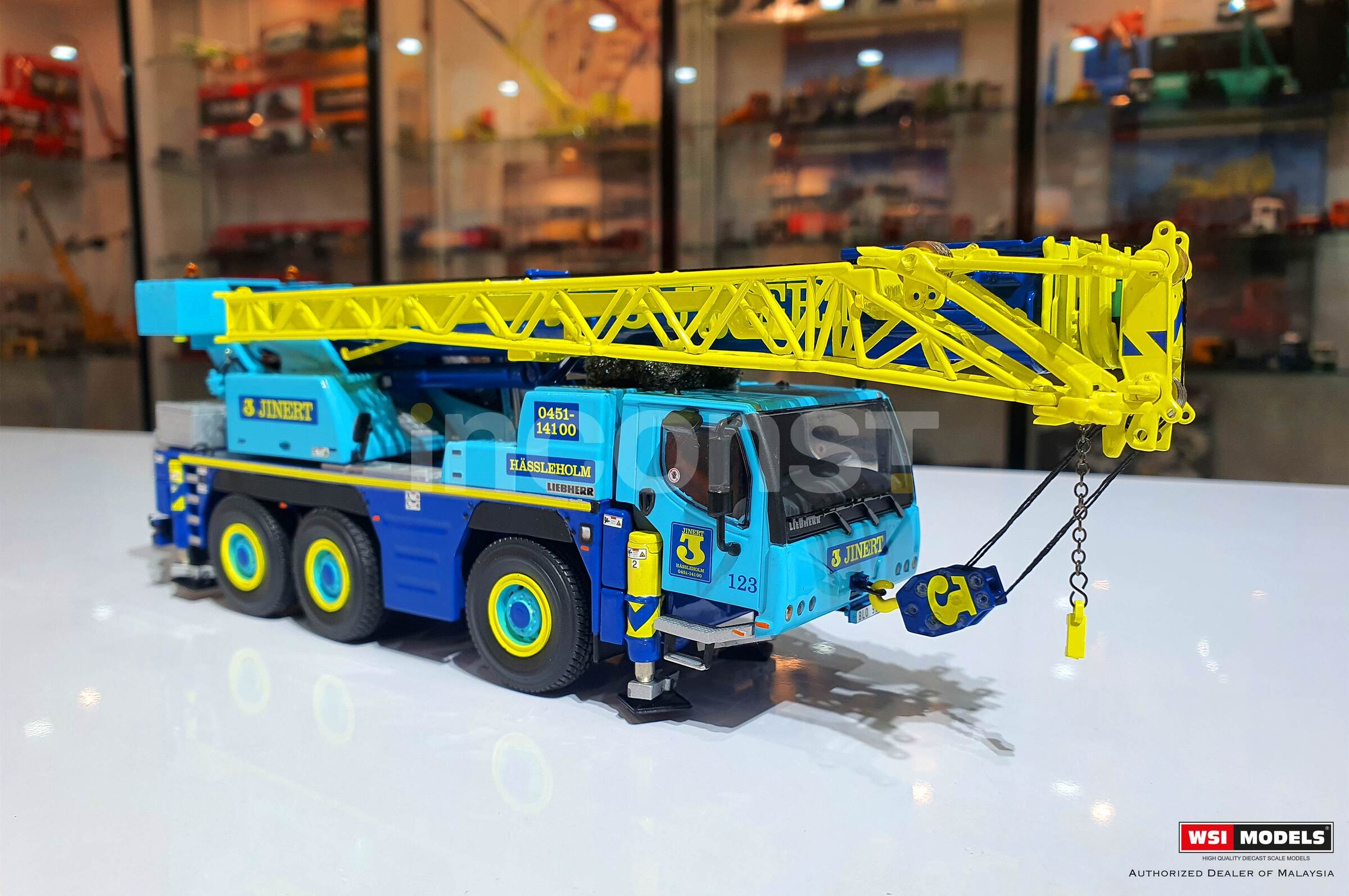 LTM LIEBHERR WSI 1050-3.1 Crane - Liebherr – Truck-Mounted 1⁄50 0