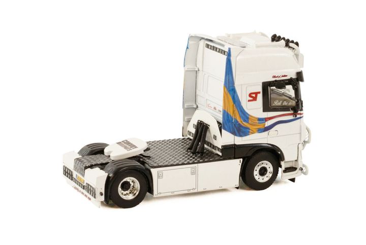 schouwstra-daf-xf-super-space-cab-my-20 (1)