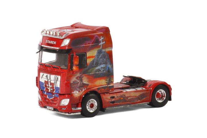 starek-daf-xf-super-space-cab-4x2