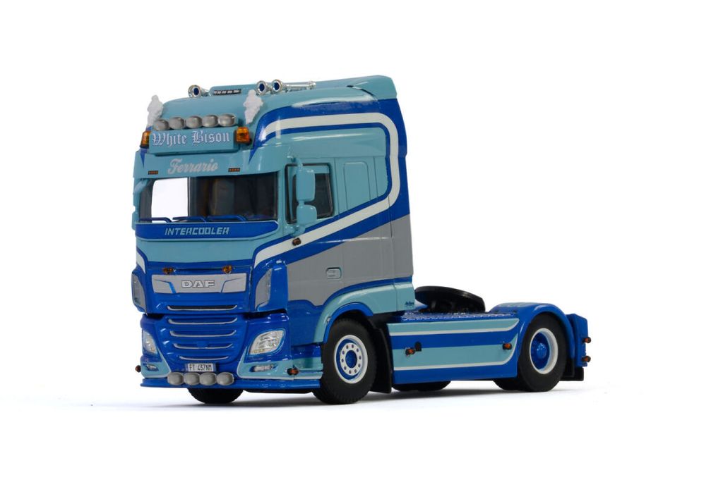 white-bison-daf-xf-super-space-cab-my20 (3)
