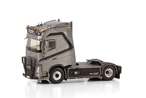 BOUILLON; VOLVO FH4 GLOBETROTTER 4X2 – Inconst