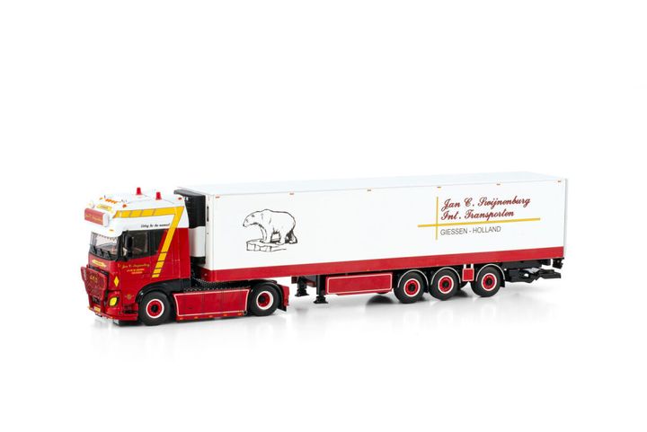 jan-c-swijnenburg-daf-xf-super-space-c-1