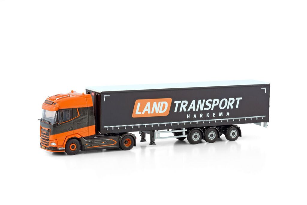 land-transport-daf-xg-4x2-curtainside-t