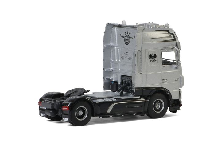 mackowiak-daf-xf-super-space-cab-4x2 (1)