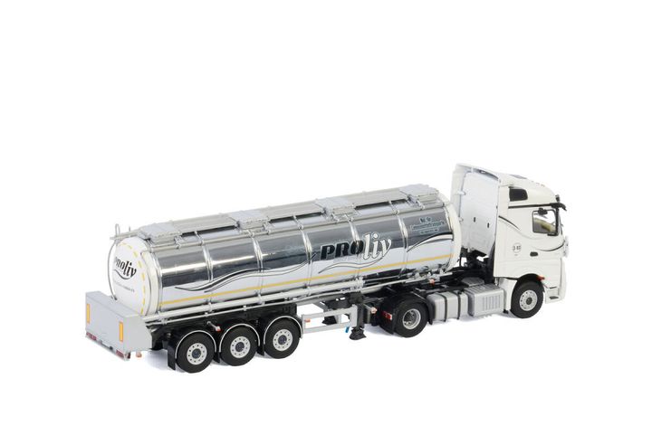 proliv-mercedes-benz-actros-mp4-stream (1)