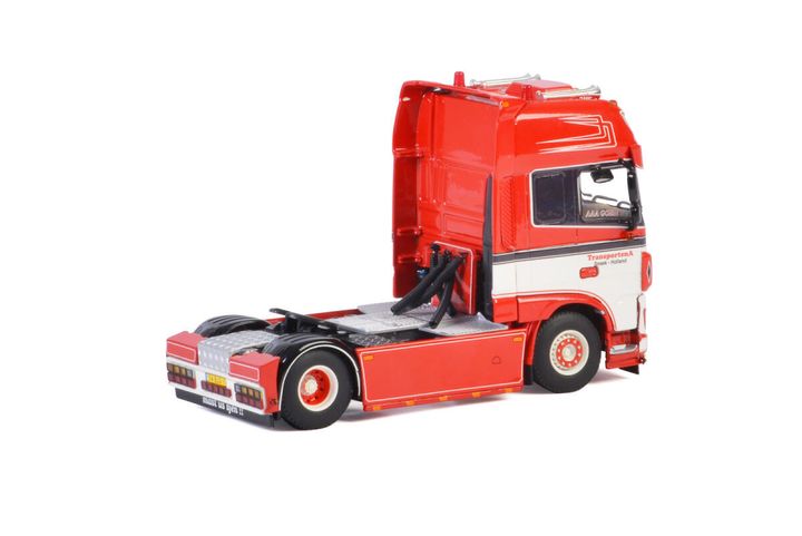 transportena-daf-xf-super-space-cab-4x2 (1)