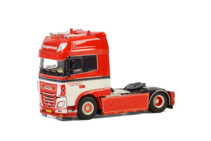 transportena-daf-xf-super-space-cab-4x2