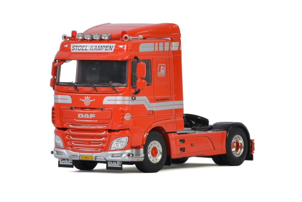 stoel-kampen-daf-xf-space-cab-4x2 (3)