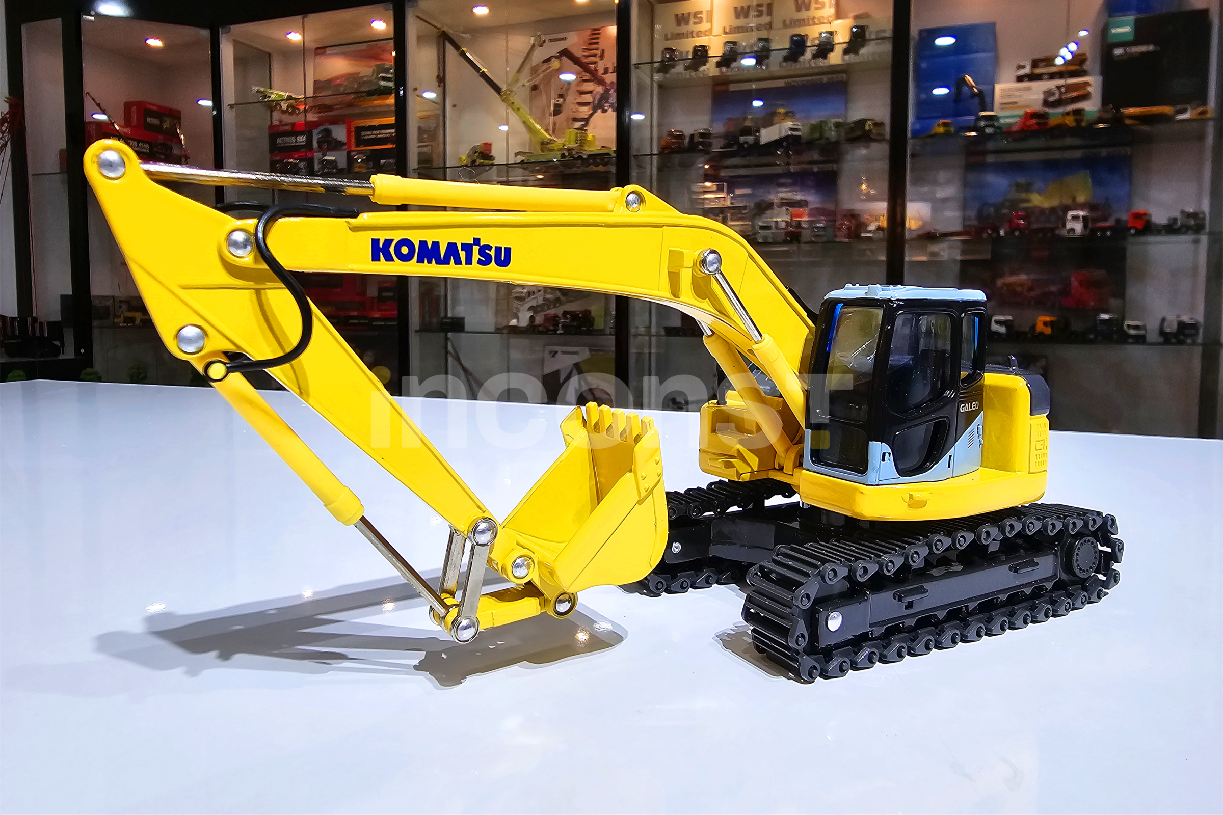 KOMATSU pressofuso lega 1:43 scala escavatore veicolo da costruzione modello adulto classico giocattolo Souvenir regalo statico Displa  26