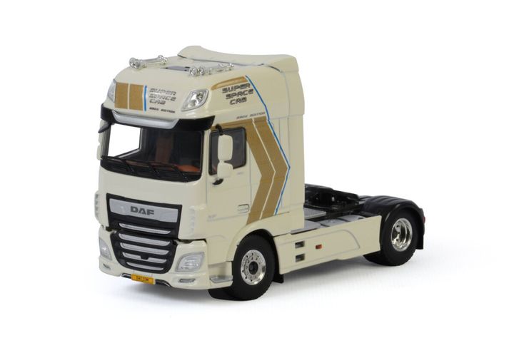 premium-line-daf-xf-super-space-cab-my-3