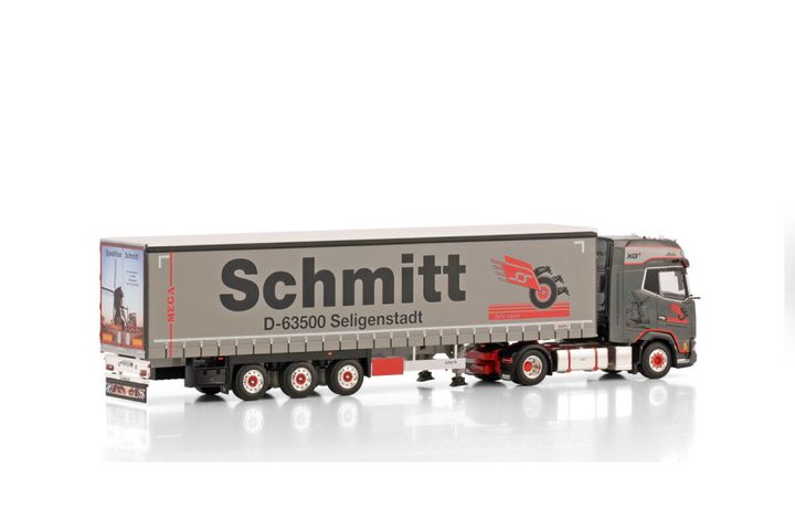 schmitt-daf-xg-4x2-curtainside-trailer (1)