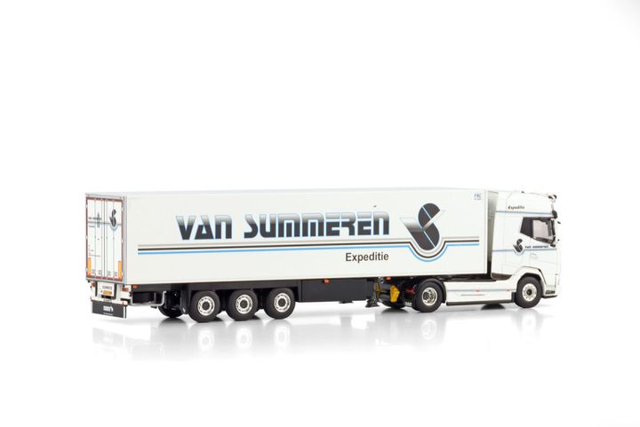 van-summeren-daf-xg-4x2-reefer-traile (1)