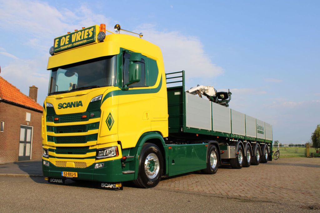 e-de-vries-scania-s-normal-cs20n-4x2-b