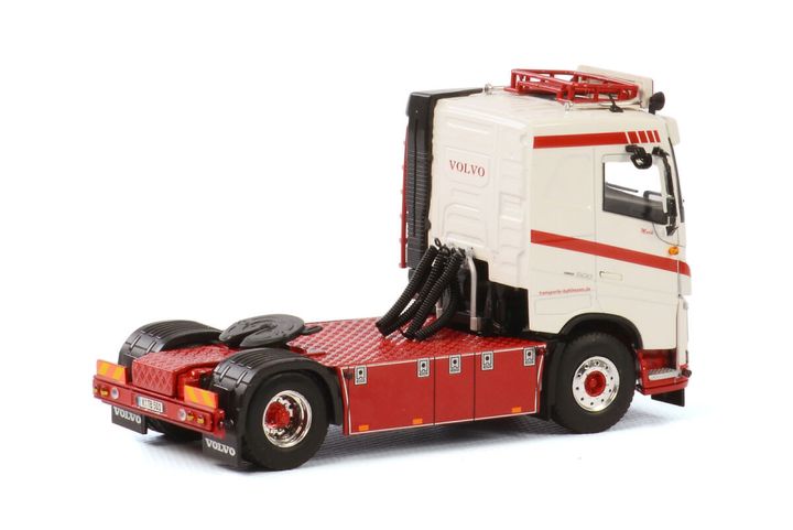 thomas-bahlmann-volvo-fh4-sleeper-cab (1)