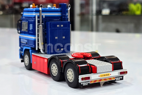 MAMMOET VOLVO FH16 GLOBETROTTER XXL 8X4 + TAGAXLE – Inconst MAMMOET VOLVO FH16 GLOBETROTTER XXL 8X4 + TAGAXLE – Inconst