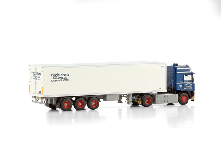 vindelsbaek-volvo-f12-globetrotter-4x2 (1)