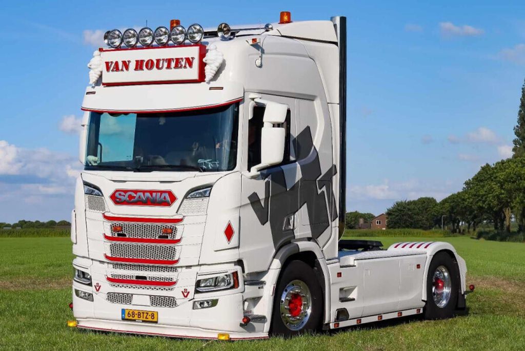 van-houten-scania-r-highline-cr20h-4x2