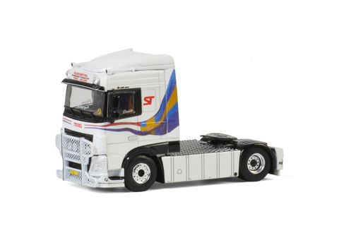 schouwstra-daf-xf-space-cab-4x2