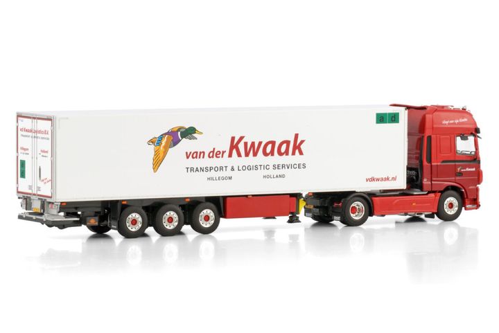 van-der-kwaak-daf-xf-super-space-cab-my (1)