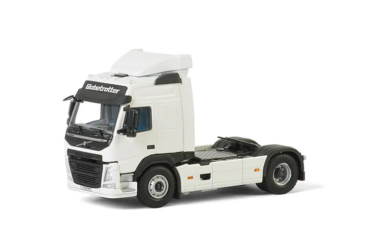 white-line-volvo-fm4-globetrotter-4x2