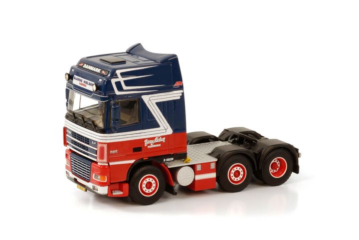 bjarne-nielsen-daf-xf-95-super-space-ca