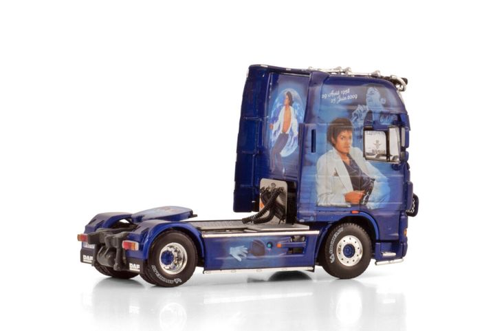 transports-t-m-g-daf-xf-105-super-space (1)