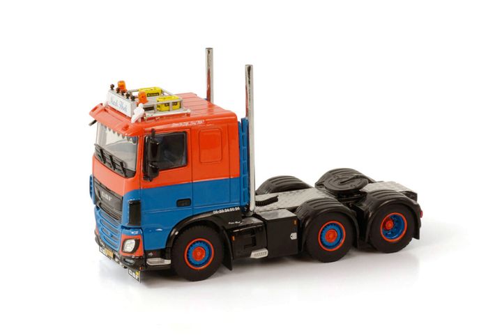 mark-hoek-daf-xf-comfort-cab-my2017-6x2