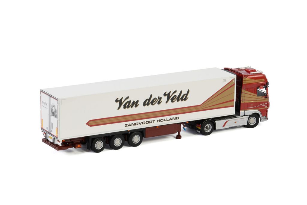 van-der-veld-daf-xf-super-space-cab-my2 (1)