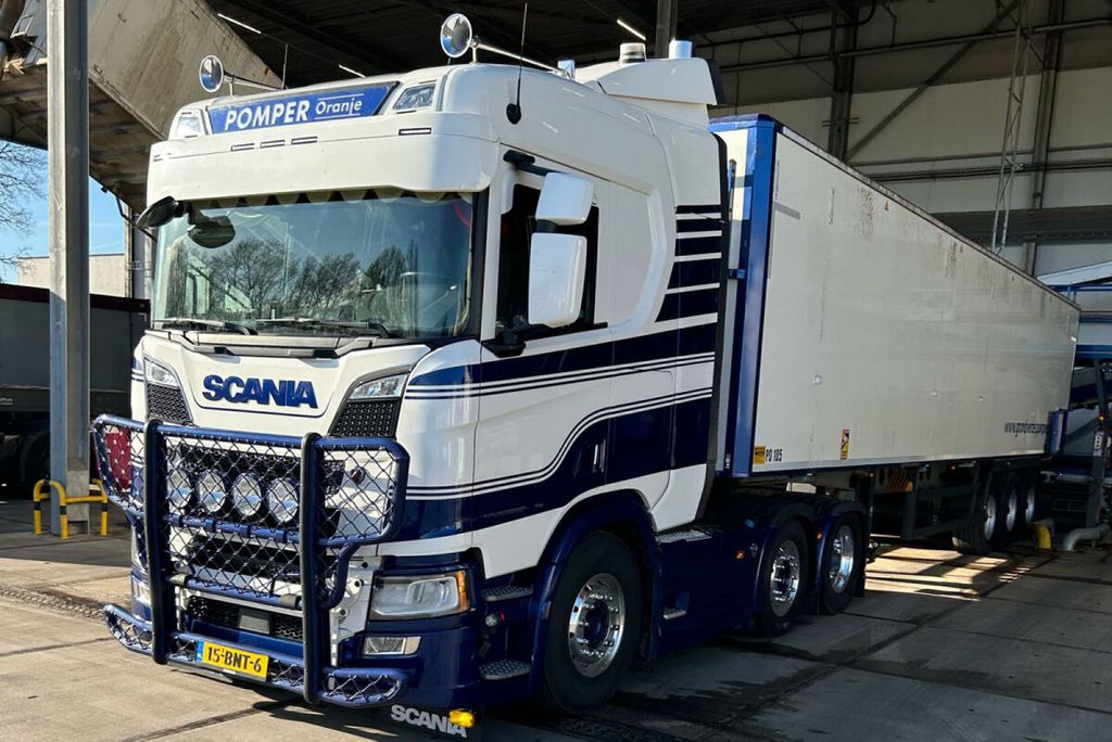 pomper-grondverzetbedrijf-scania-r-norm