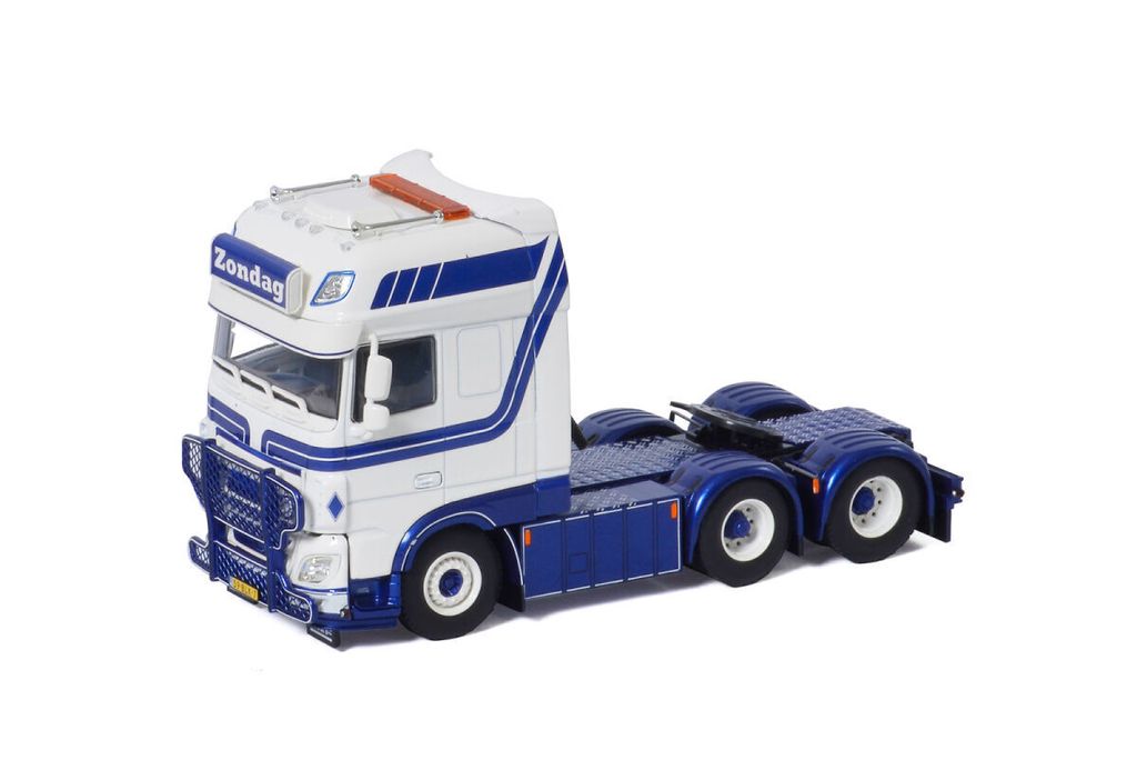 zondag-transport-daf-xf-super-space-cab