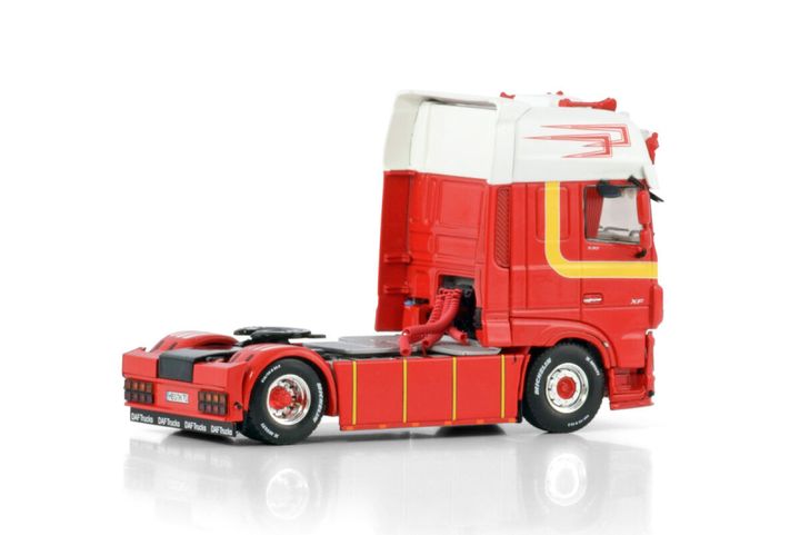 michael-naujok-daf-xf-super-space-cab-1 (1)