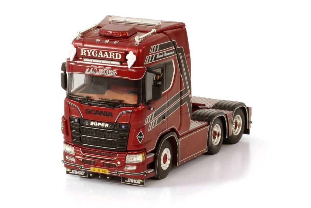 henrik-rasmussen-scania-s-highline-6x2 (2)