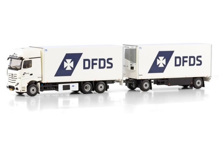 dfds-mercedes-benz-actros-mp5-giga-spac