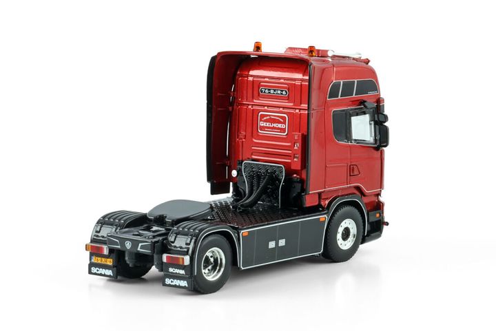 geelhoed-scania-streamline-topline-4x2 (1)