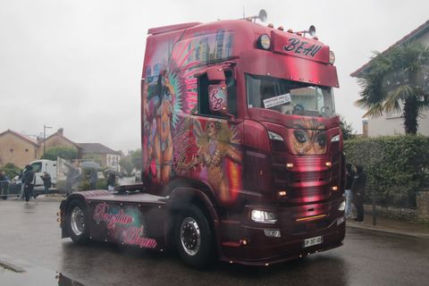 beau-brazilian-dream-scania-s-highlin