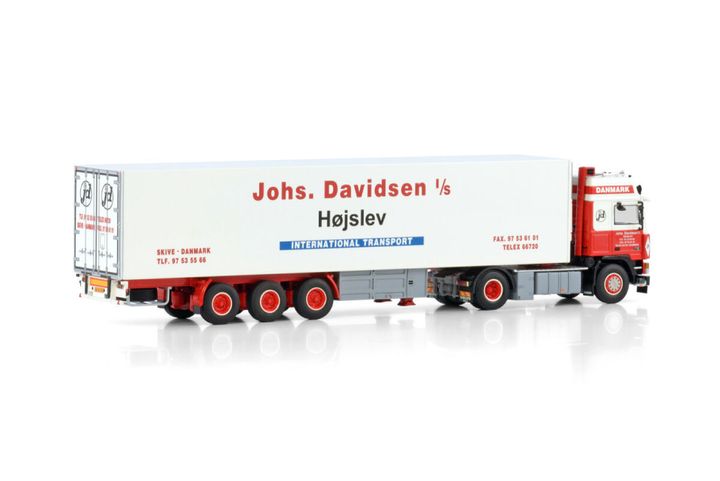johs-davidsen-volvo-f12-globetrotter-4x (1)