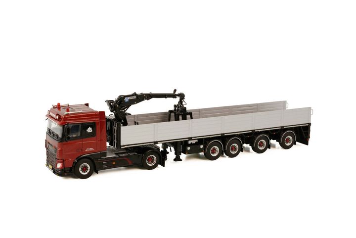 jaco-stam-daf-xf-space-cab-my2017-4x2-b