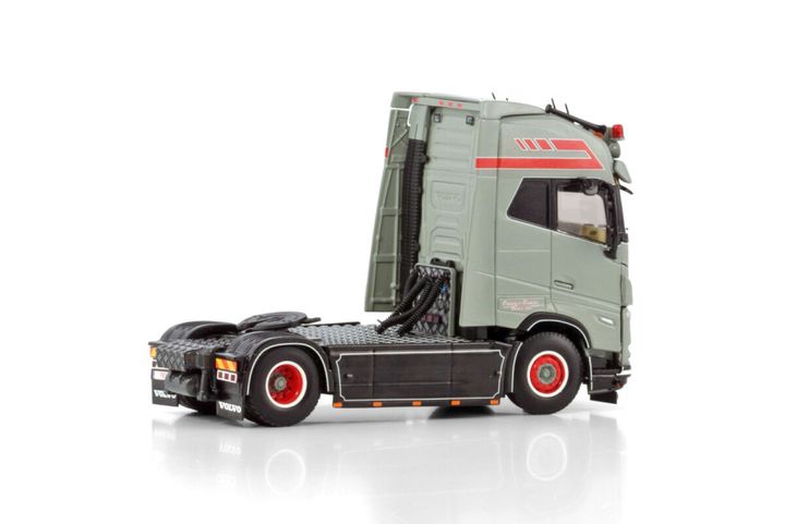 pbt-belgium-volvo-fh5-globetrotter-xl-4 (1)
