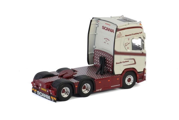 henrik-carlsen-scania-s-highline-cs20 (1)