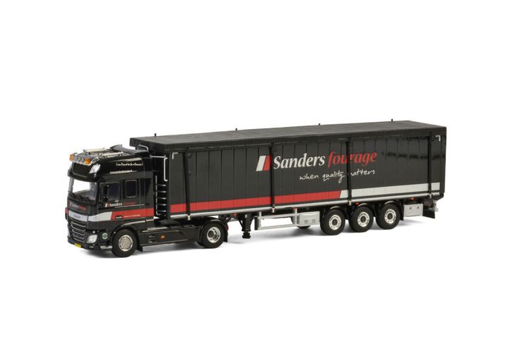 sanders-fourage-daf-xf-super-space-cab