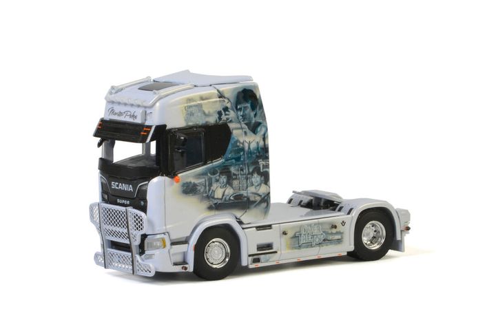 martin-pakos-scania-s-highline-cs20h