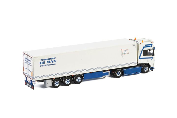 de-man-daf-xf-super-space-cab-my2017-4x (1)