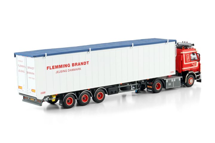michael-brandt-scania-3-series-4x2-volu (1)