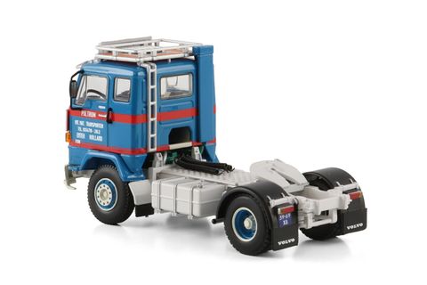 Pultrum Rijssen bv; VOLVO F88 4X2 – Inconst